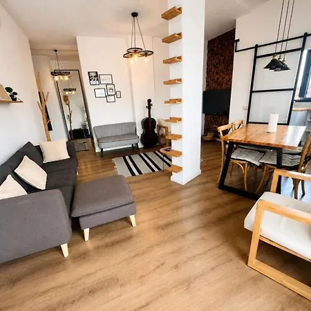 Appartement Stylish 2br Steps From Blloku Heart Of The Tirana